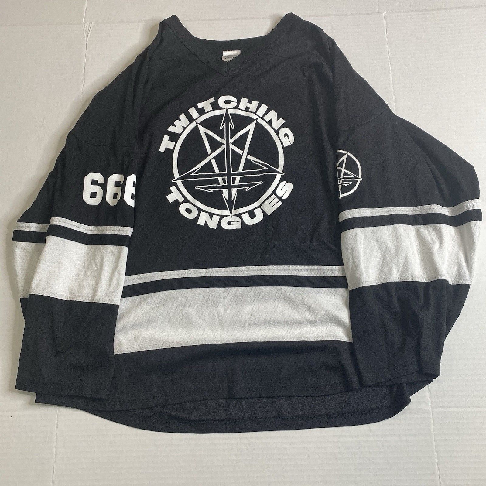 Twitching Tongues World War 666 Hockey Jersey, Black And White Size Xl Euc